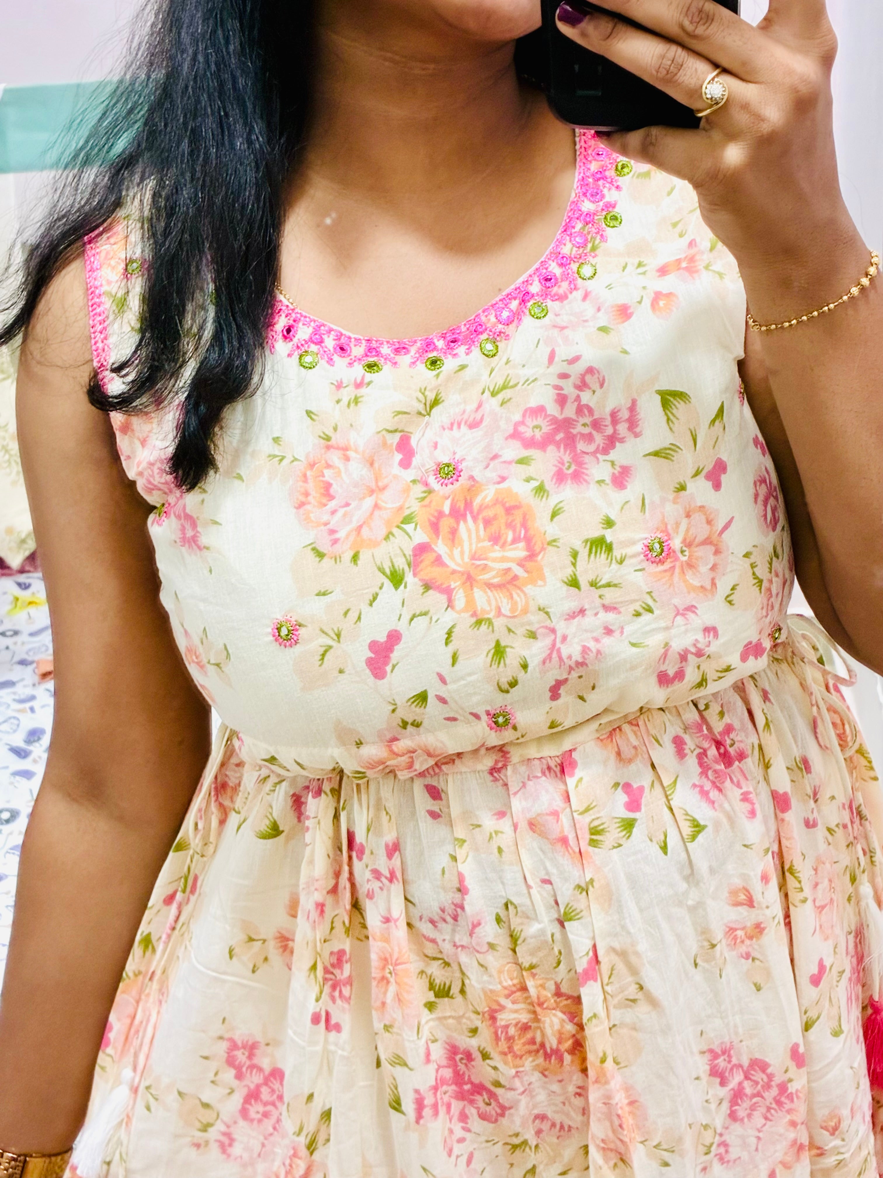 Cream Floral Cotton Maxi Dress 🌸